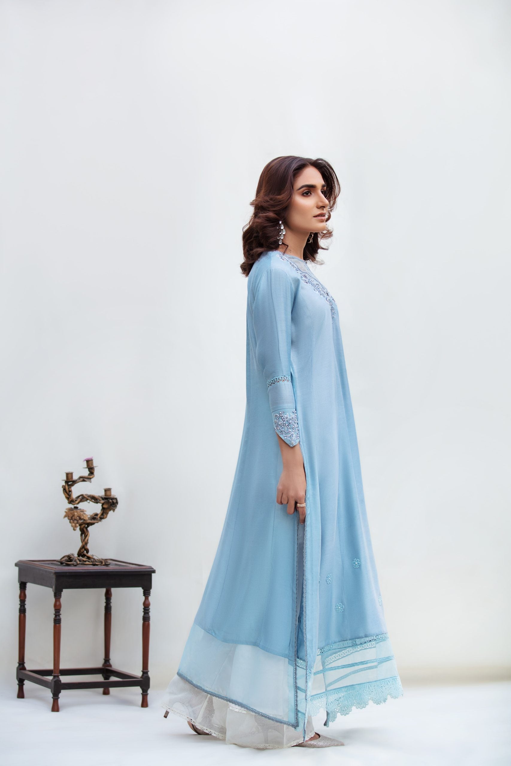 luxe Pret 23- Ice blue