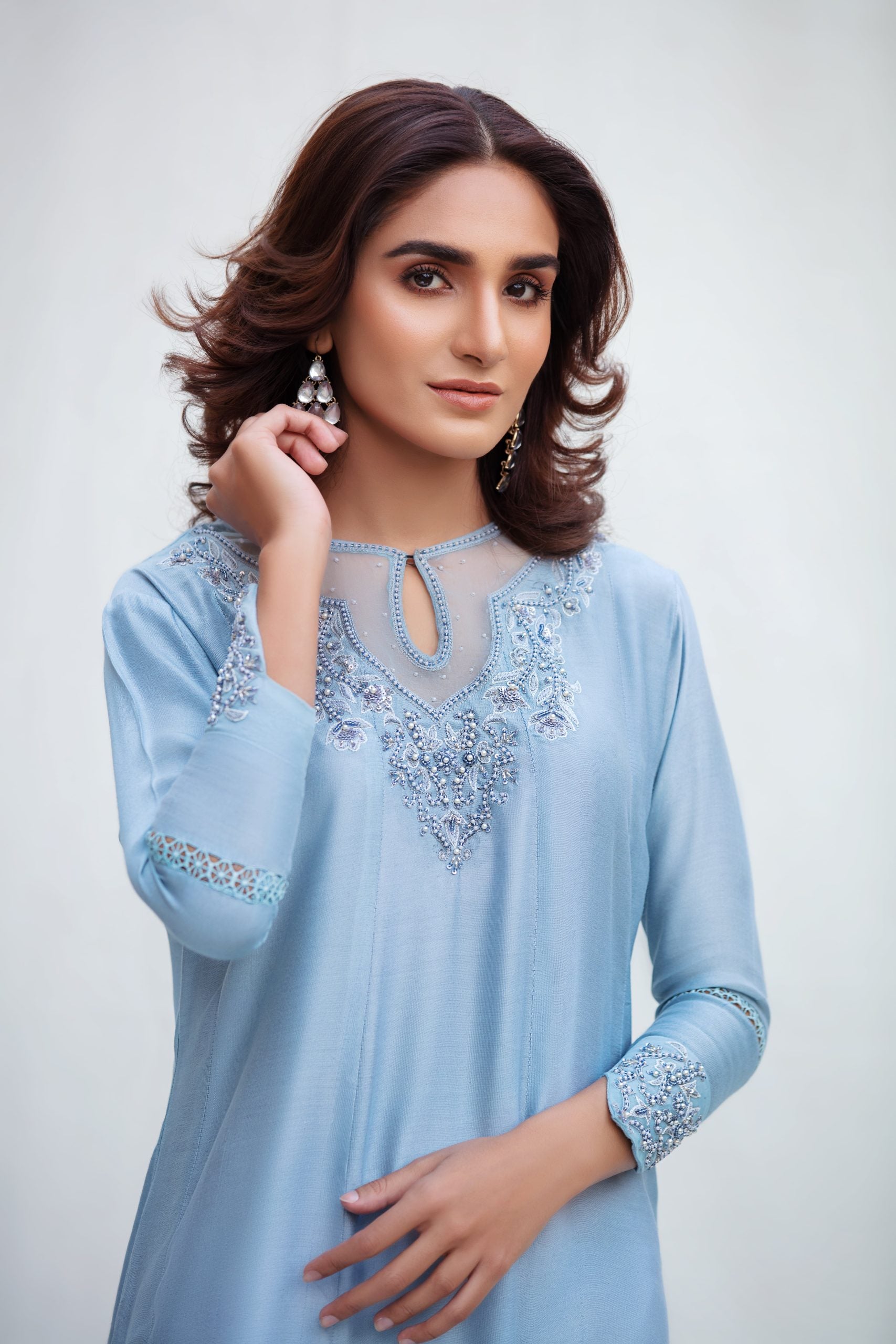 luxe Pret 23- Ice blue