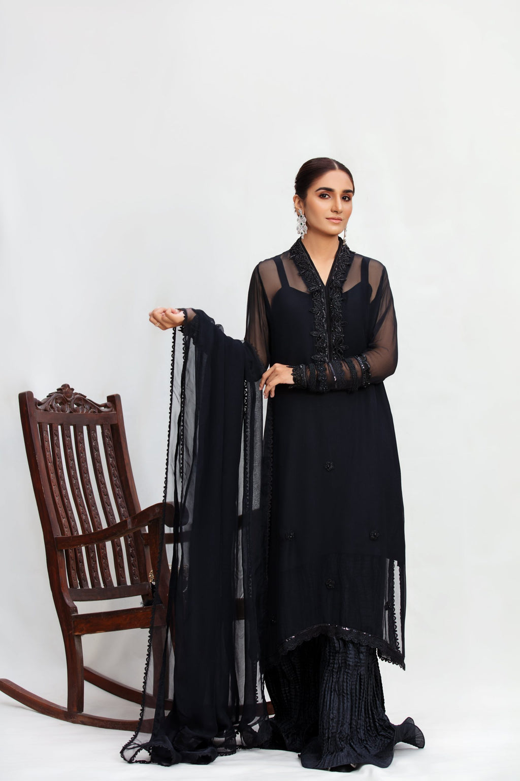 luxe Pret 23 Ela