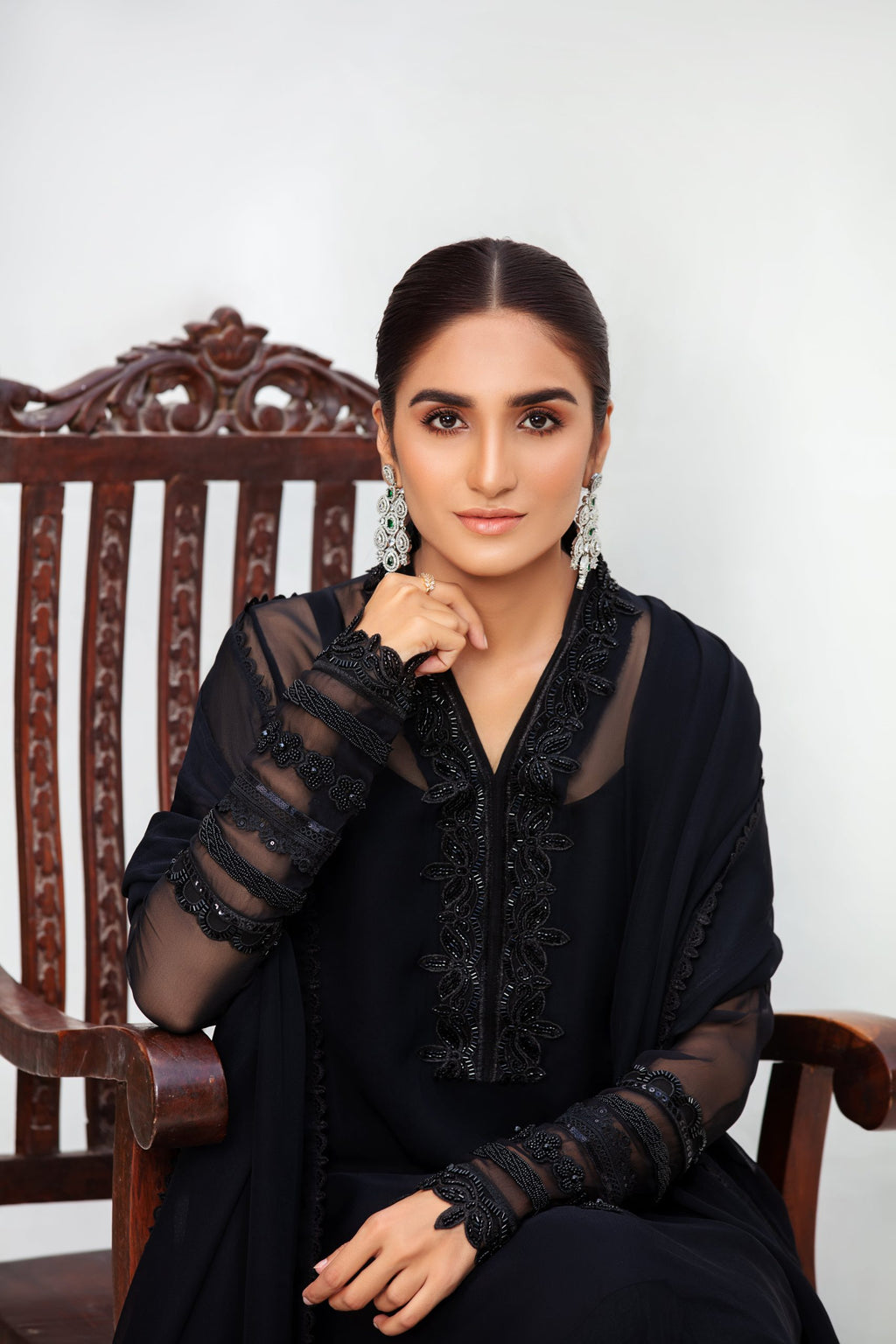 luxe Pret 23 Ela